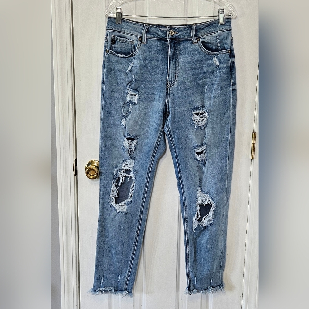 KanCan Blue Distressed Boyfriend Jeans Size 11/29